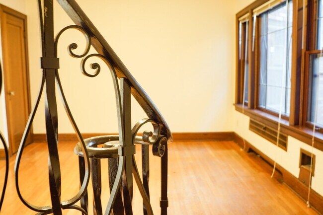 Photo - Stunning 2-Bed Townhouse in Goose Hollow B... Unidad 217