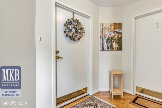 Photo - Beautiful condo located in South Roanoke 3 Bedrooms and 2 Baths