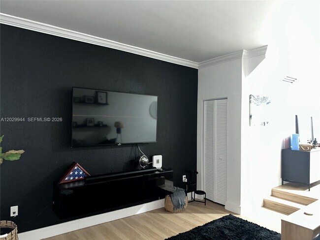 Photo - 10900 SW 104th St Unit 107