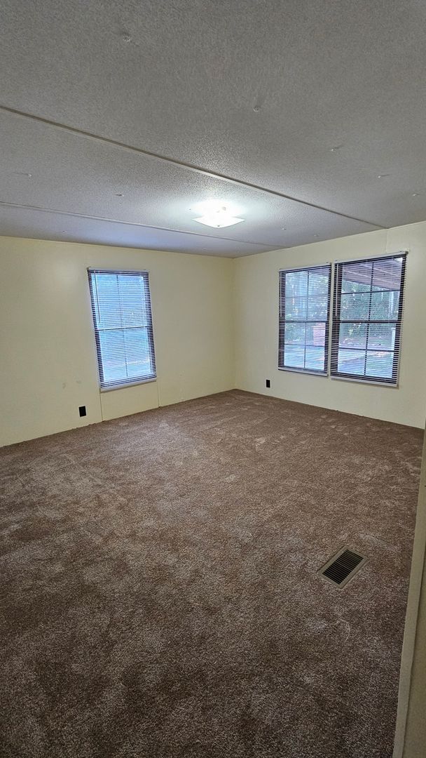 Photo - mobile home conveniently located
