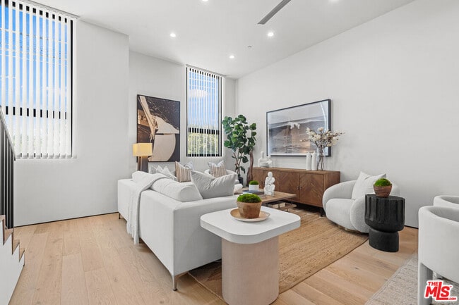 Photo - 11702 Charnock Rd