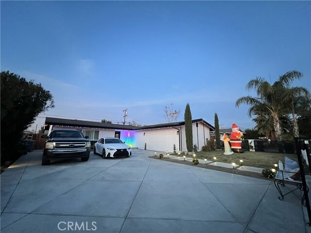 Photo - 940 Leslie Dr