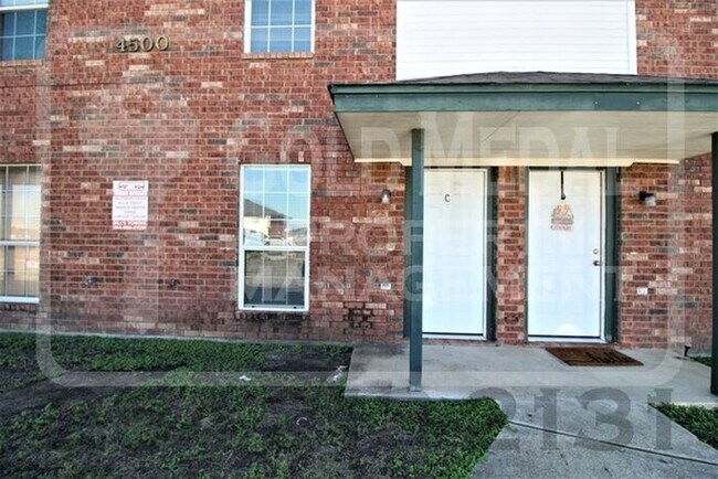 Photo - 4500 Sylvia Dr