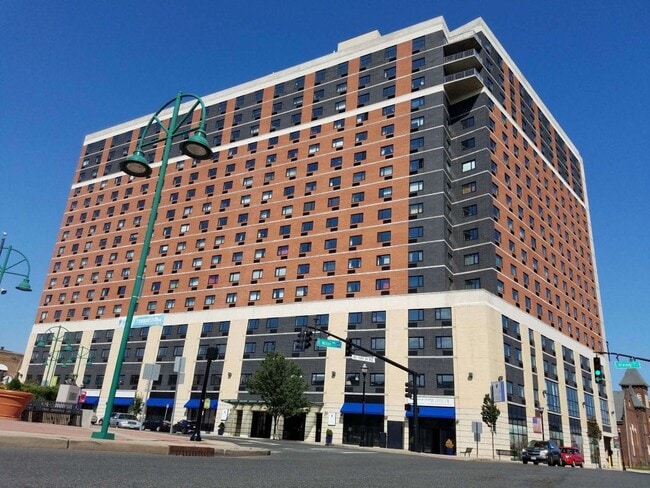 Building Photo - 80 E Milton Ave Unit 1501