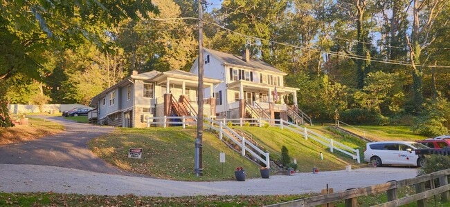 Building Photo - Cozy & Quiet Home in Glen Rock