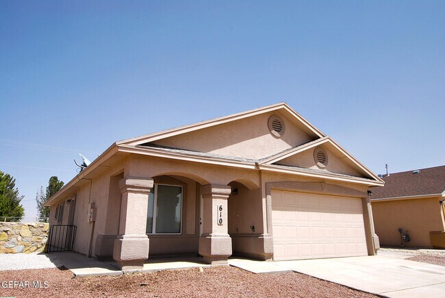 Photo - 610 Villas Del Valle Dr