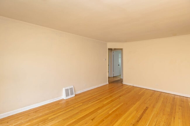 Photo - 4231 W Nelson St Unit 2