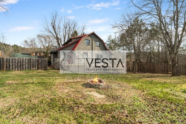 Building Photo - 4 Riddle Rd