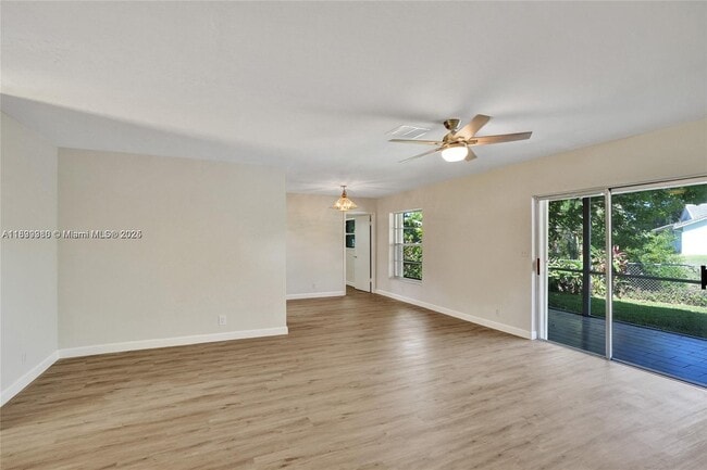 Photo - 4103 NW 75th Ave