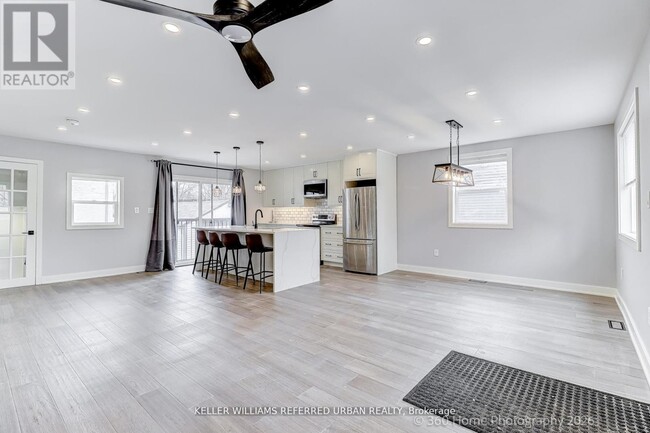Photo - 84 Foch Ave