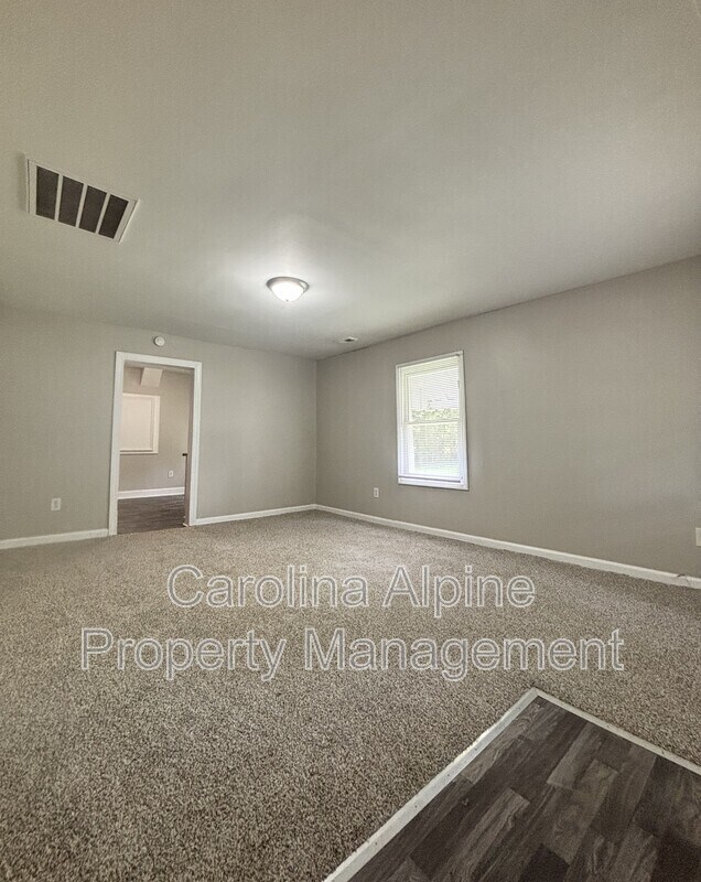 Photo - 836 S Dalton St