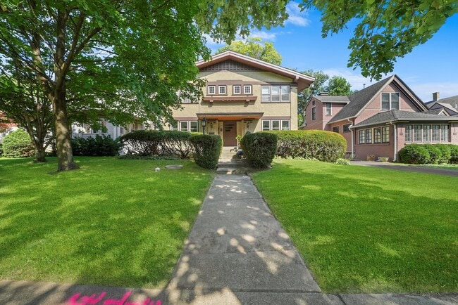 Photo - 153 Barrypoint Rd