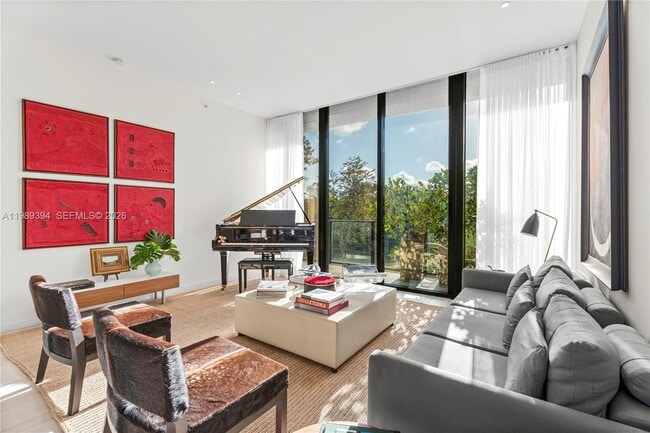 Photo - 3156 SW 27th Ave Unit 202