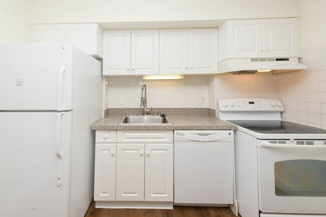 Photo - Whitney Towers