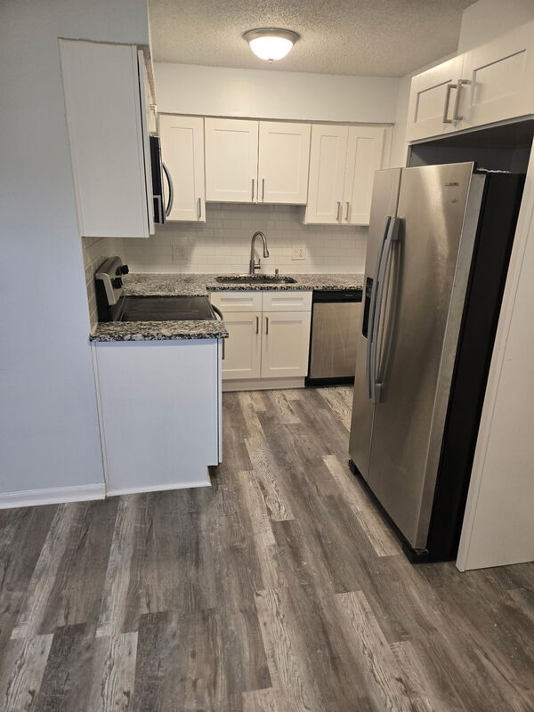 Photo - 1861 E 78th St