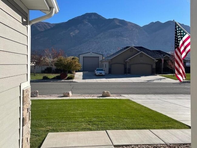 Photo - 1335 N 200 E