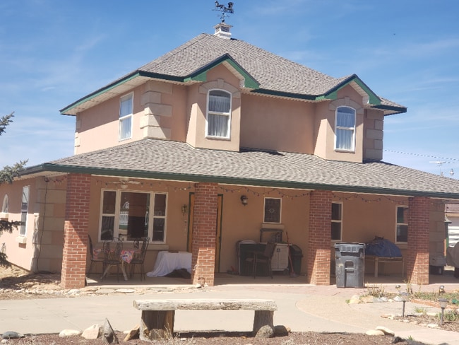 Building Photo - 100 Bauer Ave Rental