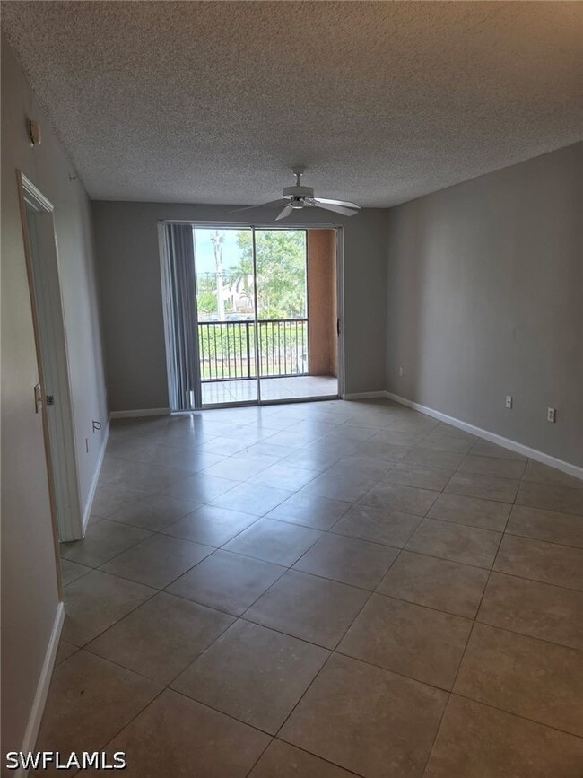 Building Photo - 1105 Reserve Ct Unit 201