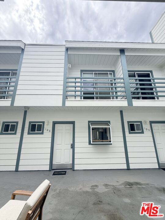 Photo - 11738 Mayfield Ave Unit 106