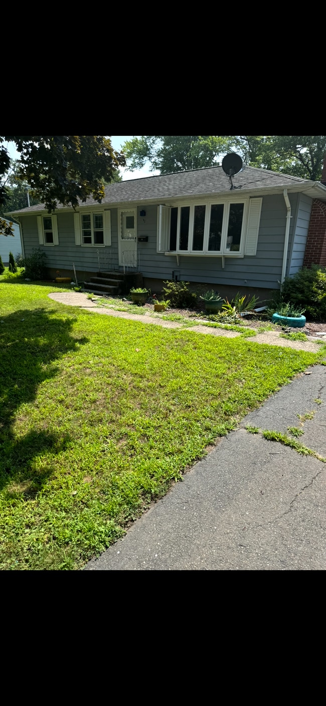 Photo - 92 Rambler St