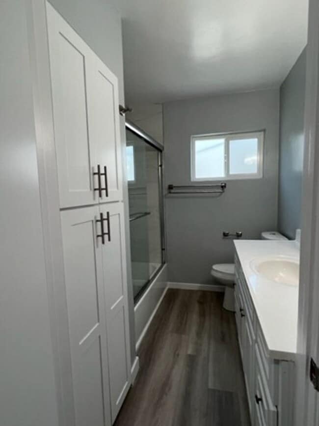 Photo - 12345 Oxnard St Unit 06