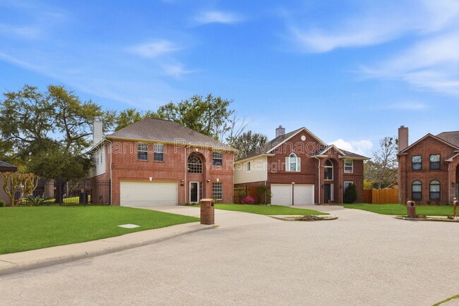 Photo - 3327 Shady Glen Ln