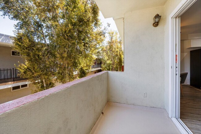 Photo - Lombardi Apartments