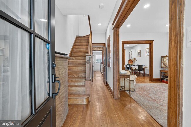 Photo - 1272 Owen Pl NE