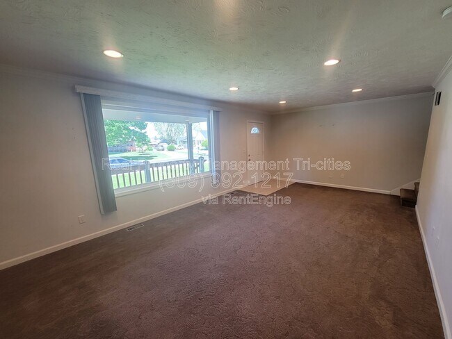 Photo - 414 Douglass Ave
