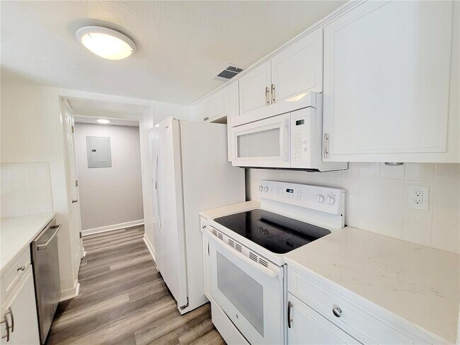 Photo - 4160 35th Terrace S Unidad K