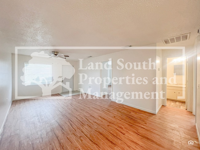 Photo - 5849 N Daughtery Rd