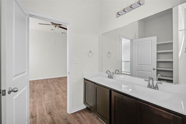 Photo - 416 Magnolia Ln