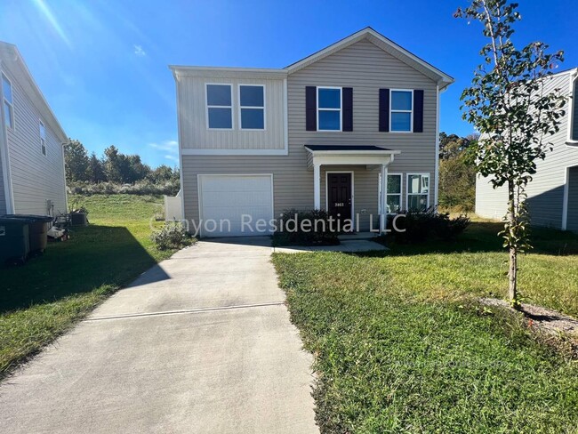 Building Photo - Beautiful 3b Room!Move in ready!