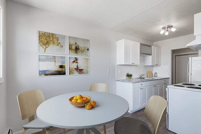 Photo - Lockhart Manor