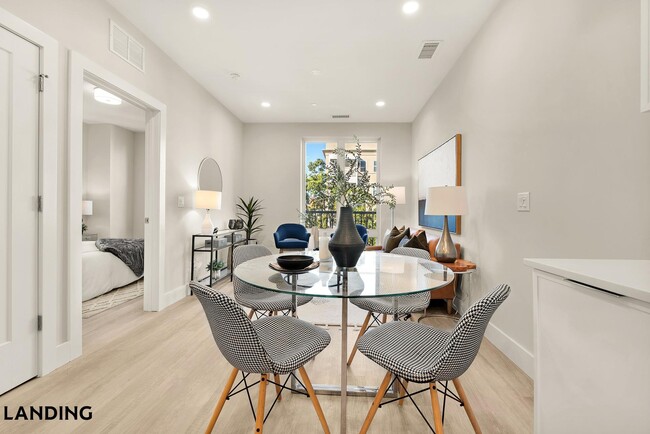 Photo - 2005 11th St NW Unidad 504