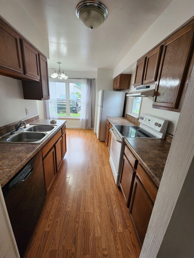 3408 Bruin Dr Townhome Townhome Rental in Chesapeake VA