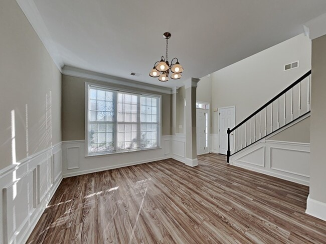 Photo - 5859 Crimson Oak Ct