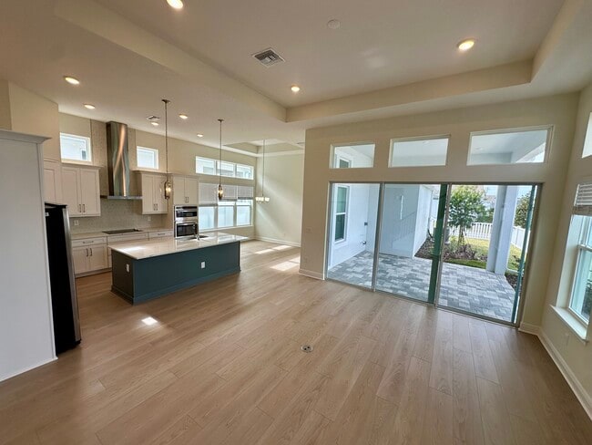 Photo - 3481 Guanabana Xing