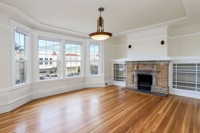 5 Bed / 2 Bath home in Outer Richmond near... - 5 Bed / 2 Bath home in Outer Richmond near...