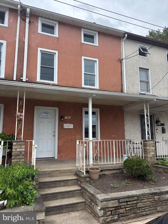 Building Photo - 28 Marple Ave Rental