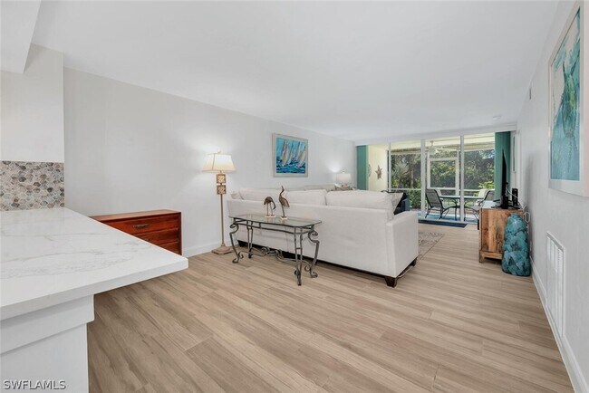 15161 Cedarwood Ln Unit 1105
