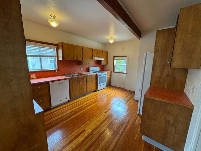 Photo - 3 Bedroom Home in Sellwood/Moreland.- Grea...