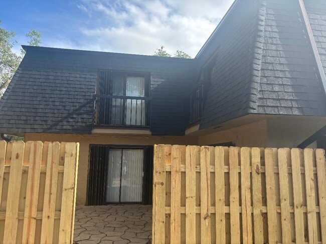 Building Photo - 13989 SW 94th Cir Ln