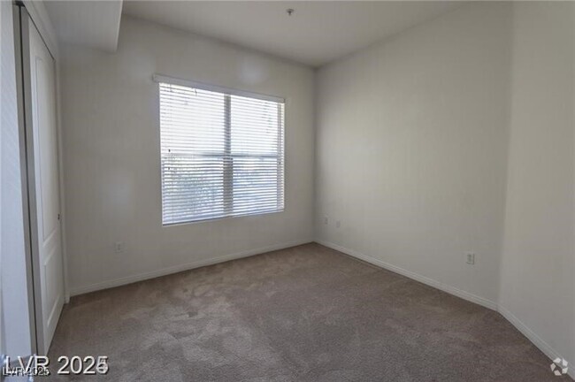Building Photo - 68 E Serene Ave Unit 112 Rental