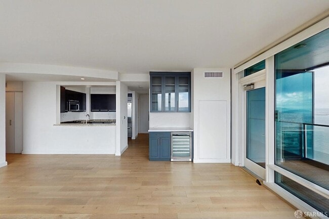 Photo - 425 1st St Unit 4003