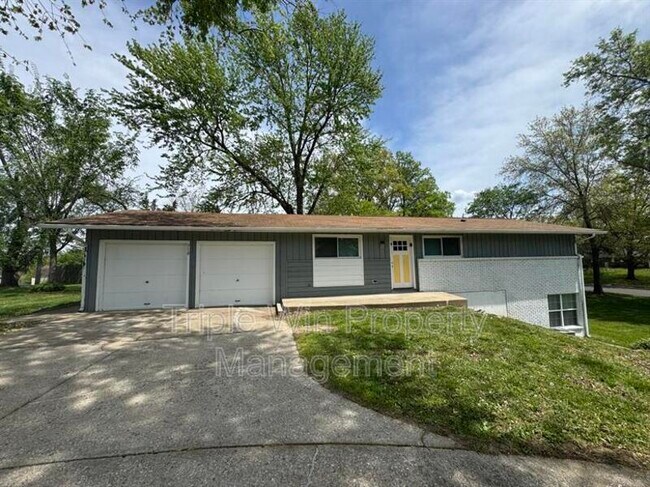 Photo - 710 Jungs Station Rd