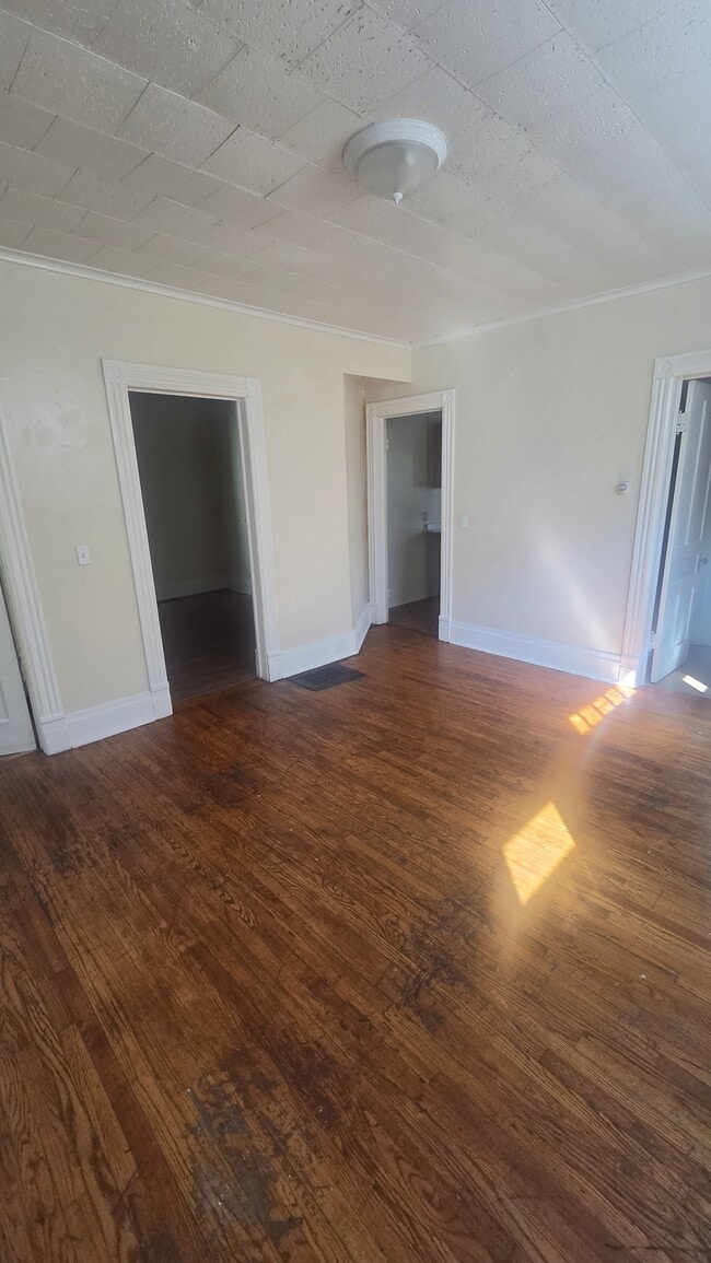 Photo - 512 Park Ave