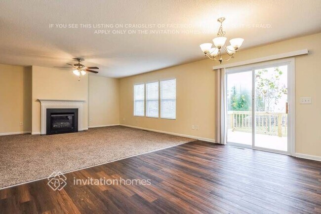 Photo - 12 Woodcreek Ln