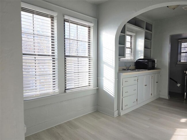 Photo - 1725 NW 18th St Unit C