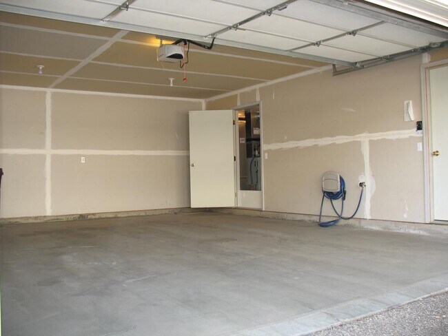 2501 Cobble Hill Ct Unit J